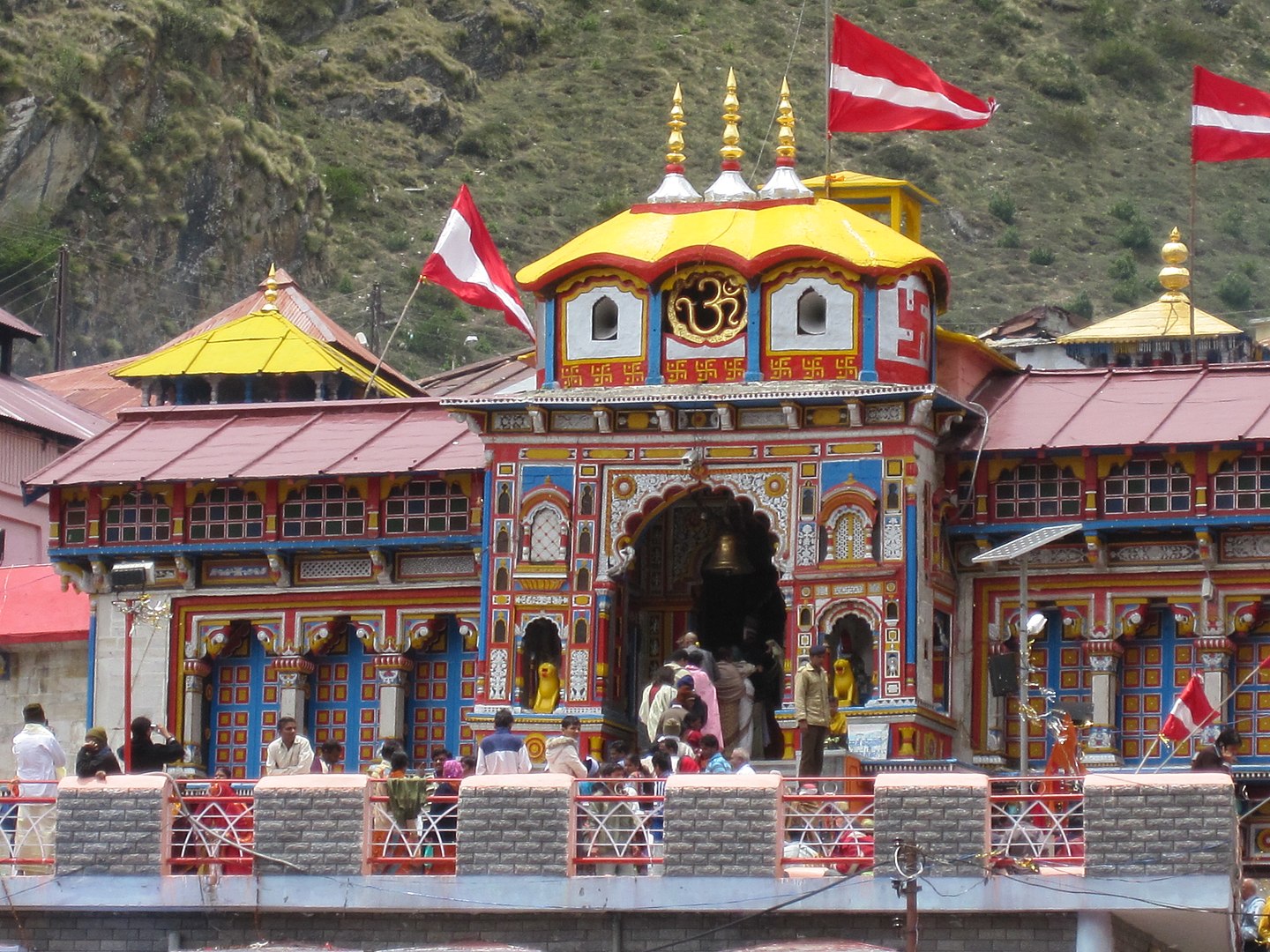 Badrinath Temple in uttarakhand