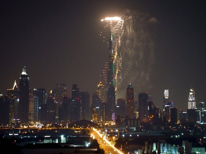 burj-khalifa-fireworks