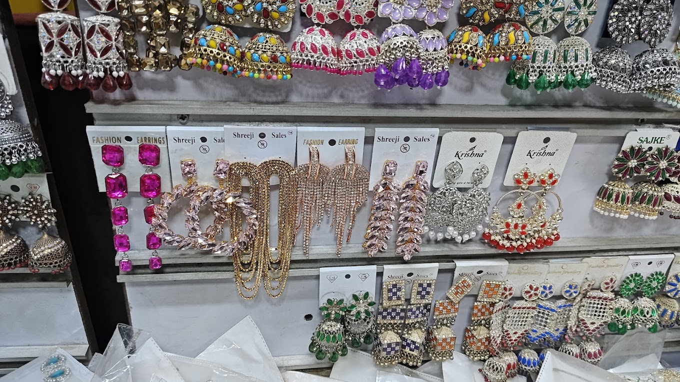 Dilli Haat Noida